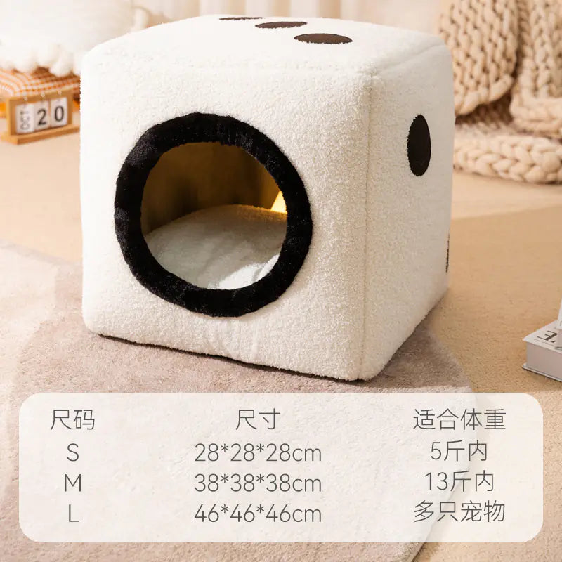 Warm Autumn Winter Closed Small House Kennel