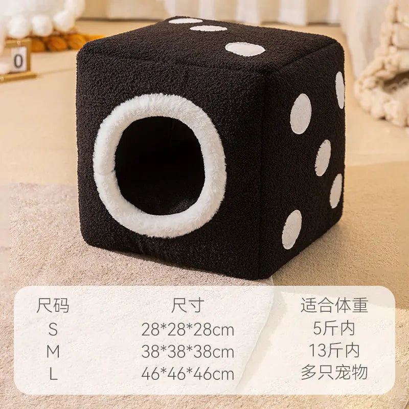 Warm Autumn Winter Closed Small House Kennel